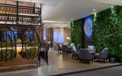 Hotel Doubletree By Hilton Almaty