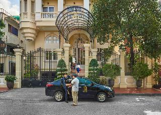 Palace Gate Hotel & Residence