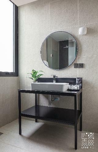 Lyve Inc Hotel & Residence