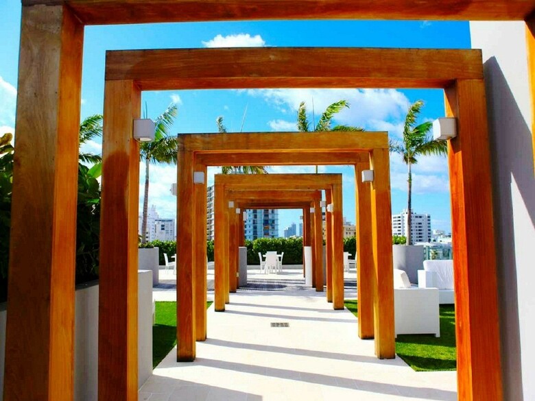 Sbh South Beach Hotel
