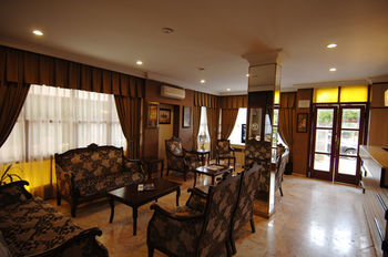Sherwood Prize Hotel