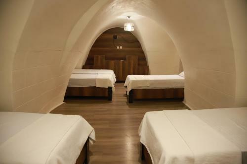 Hostal Aslan Guest House