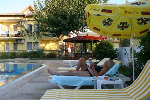 Aisha Apart Hotel