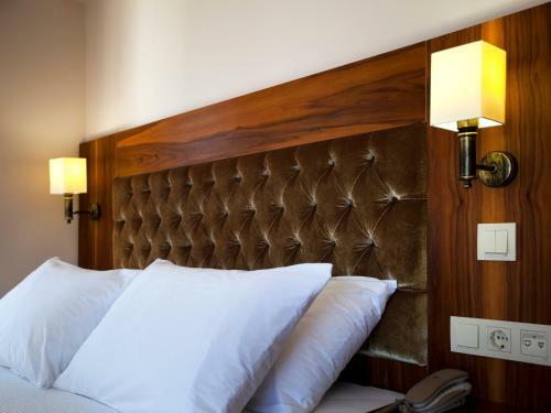 Montana Hotel