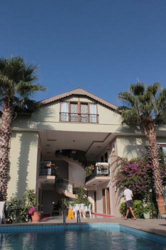 Crescent Hasirci Hotel
