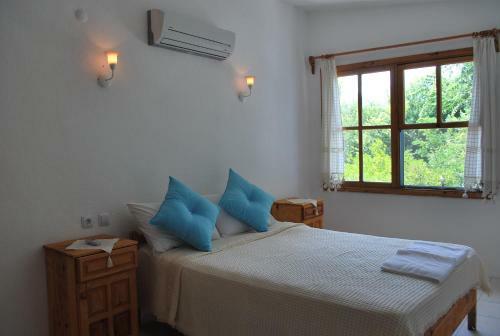 Myra Hotel