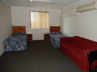 Hotel Pioneer Way Motel