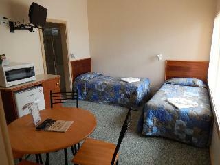 Hotel Pioneer Way Motel
