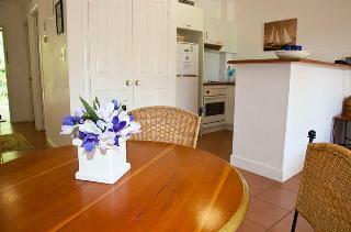 Hotel York Beachfront Holiday Apartments