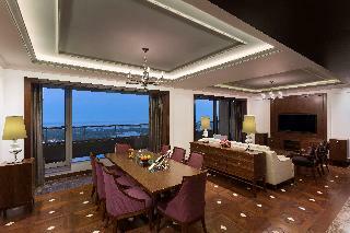 Hotel Crowne Plaza Kochi