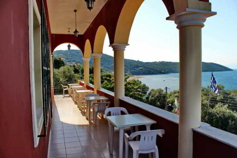 Hotel Apraos Bay