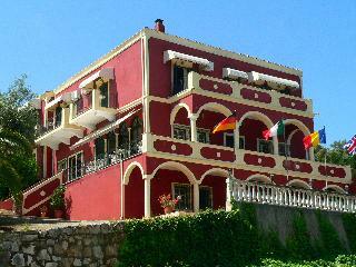Hotel Apraos Bay