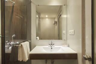 Sinclairs Darjeeling Hotel