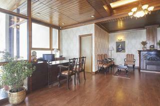 Sinclairs Darjeeling Hotel