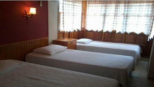 Hostal Tas Motel