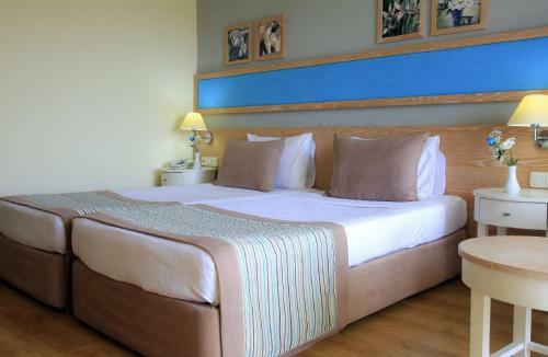 Euphoria Excelsior Hotel (former Corinthia)