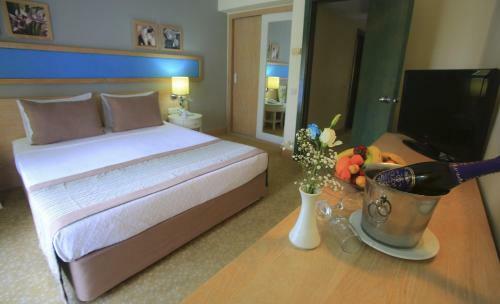 Euphoria Excelsior Hotel (former Corinthia)