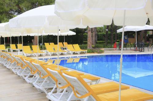 Euphoria Excelsior Hotel (former Corinthia)
