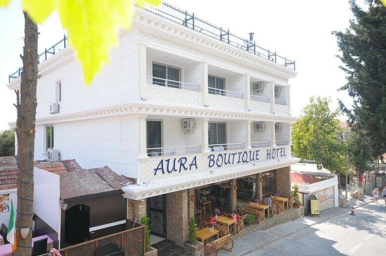 Aura Hotel