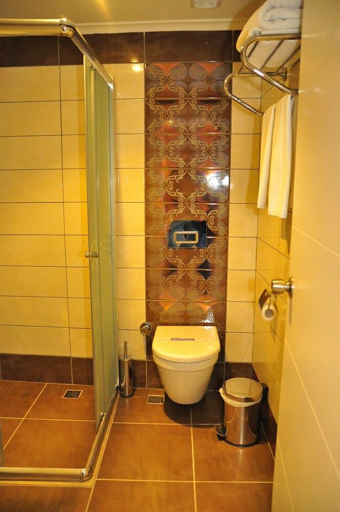 Aura Hotel