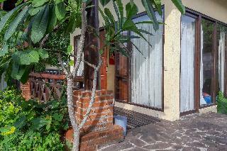 Oyo 3070 Lovina Eco Lodge