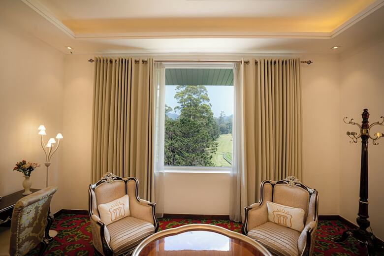Hotel Araliya Green City
