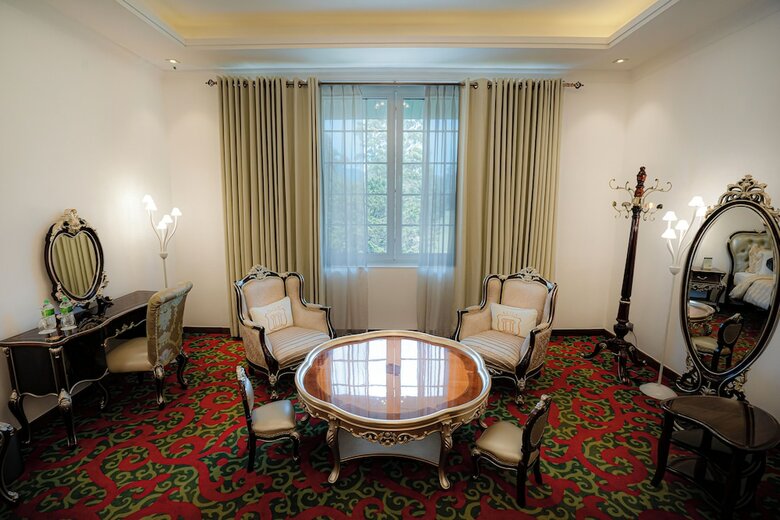 Hotel Araliya Green City