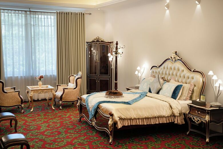 Hotel Araliya Green City