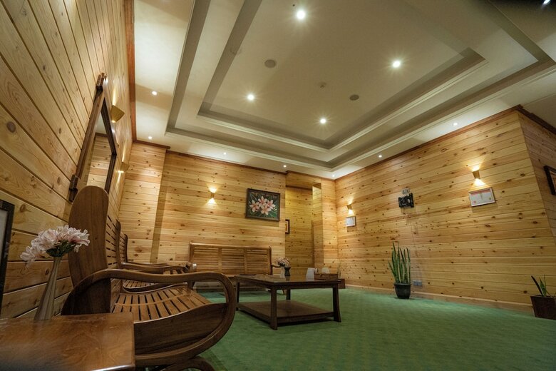 Hotel Araliya Green City