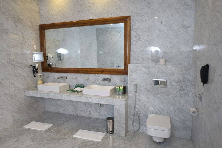Hotel Araliya Green City