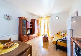 Hotel Apartments & Rooms Cina