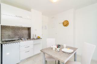 Hotel Apartments & Rooms Cina