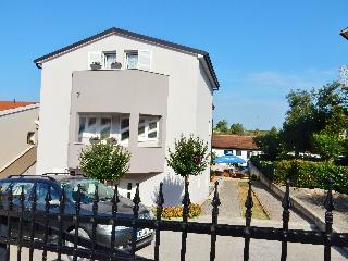 Hotel Apartments Snjezana