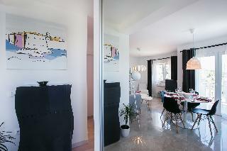Hotel Apartments Carol