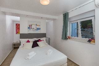 Hotel Apartments Carol