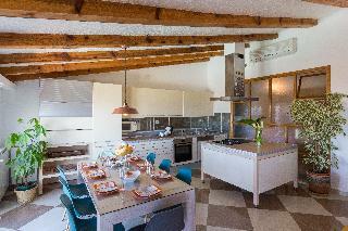 Hotel Apartments Carol