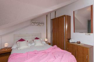 Hotel Apartments Carol