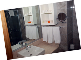 Lake & Riverside Hotel & Spa