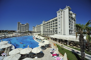 Lake & Riverside Hotel & Spa