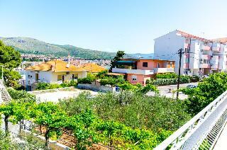 Hotel Apartments Ivana