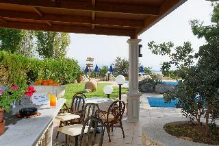 Apartamentos Alianthos Suites