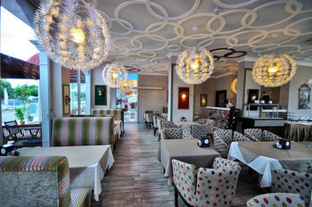 Grand Atakum Hotel