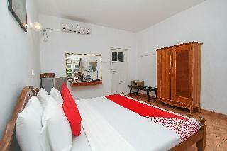Hotel Shangrela Beach Resort
