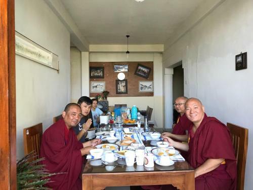 Hotel Amigo S Home Stay