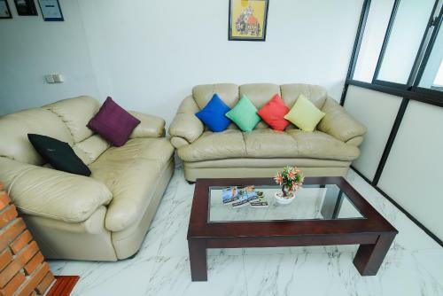 Hotel Amigo S Home Stay