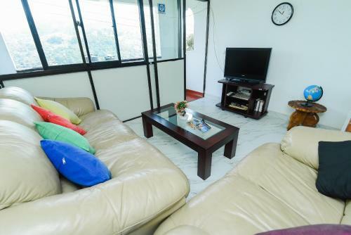 Hotel Amigo S Home Stay