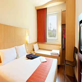 Hotel Ibis Leshan City Center