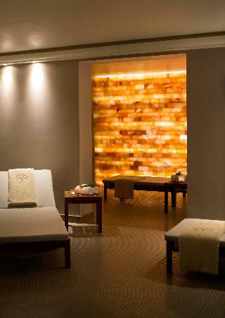 Palmon Bay Hotel & Spa