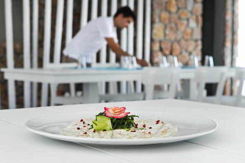 Hotel Acroterra Rosa Luxury Suites
