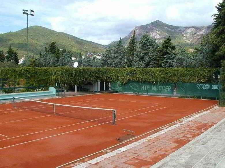 Aleksandar Hotel